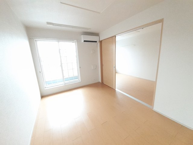 茨城県土浦市烏山５丁目 リビング