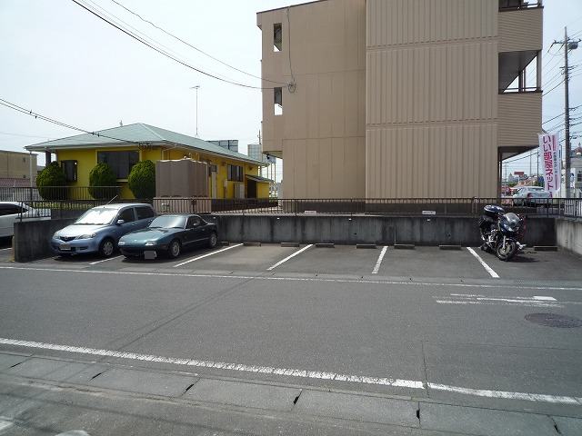 茨城県土浦市真鍋新町 駐車場