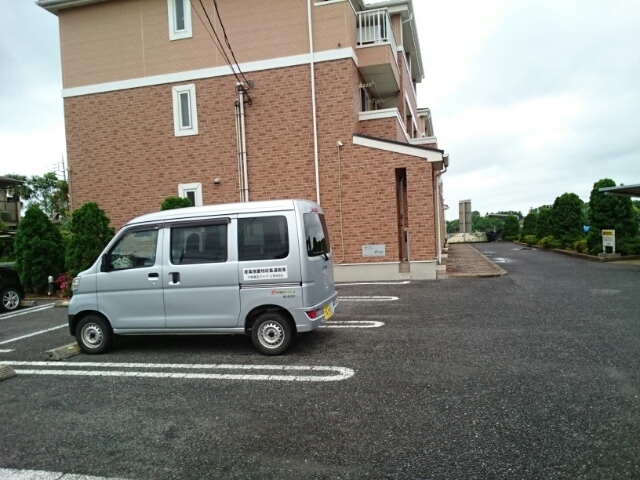 茨城県牛久市牛久町 駐車場