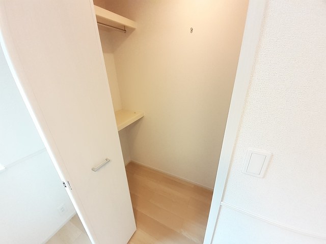 茨城県土浦市右籾 収納