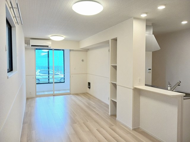 茨城県稲敷郡阿見町鈴木 リビング