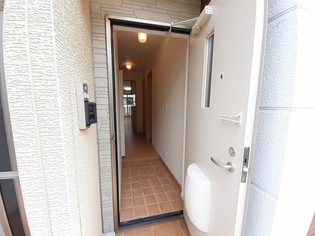 茨城県土浦市港町３丁目 玄関