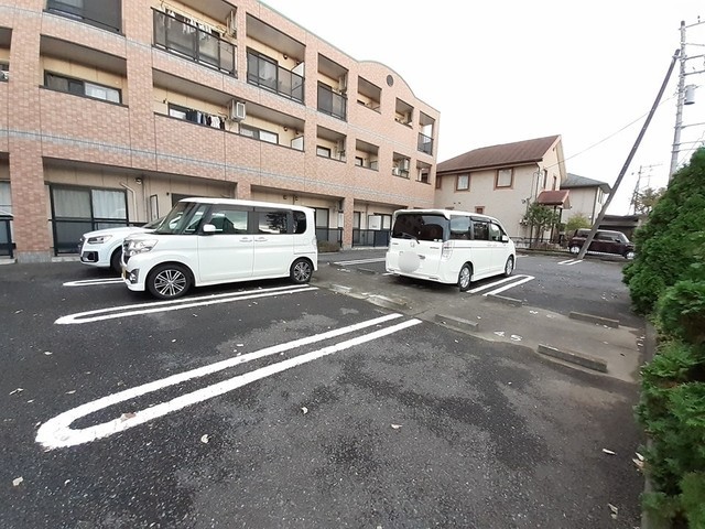 茨城県牛久市ひたち野西３丁目 駐車場