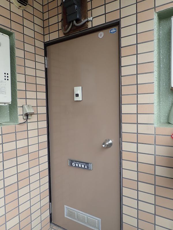 櫻弐番館  玄関