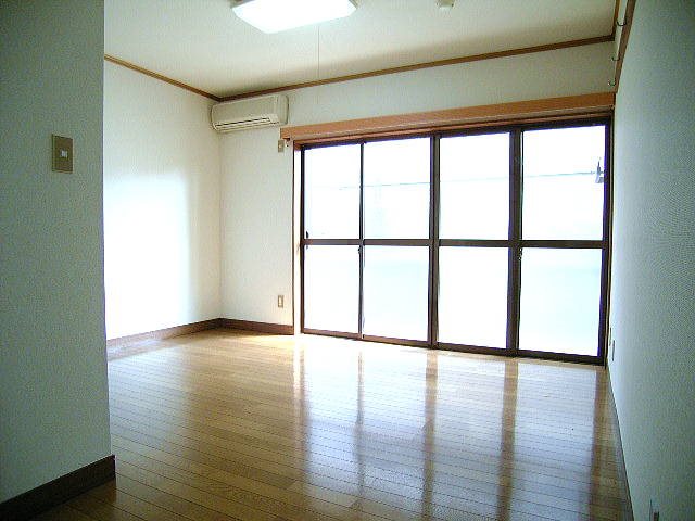 シャトルなみき  ベッドルーム