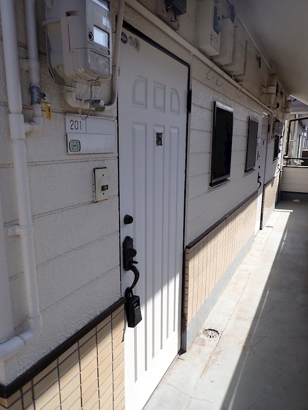 ハーフムーン 玄関