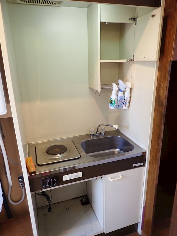 ハーフムーン キッチン