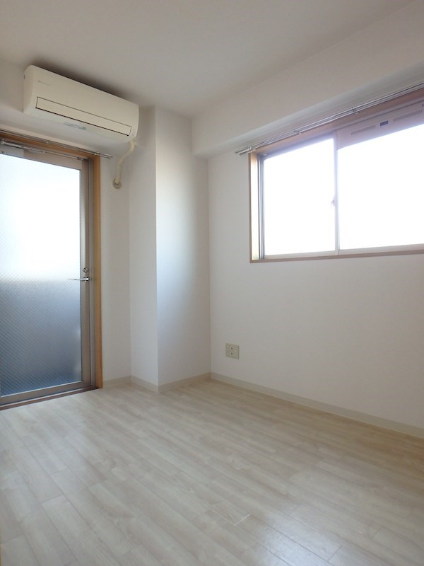 ストークコート ベッドルーム