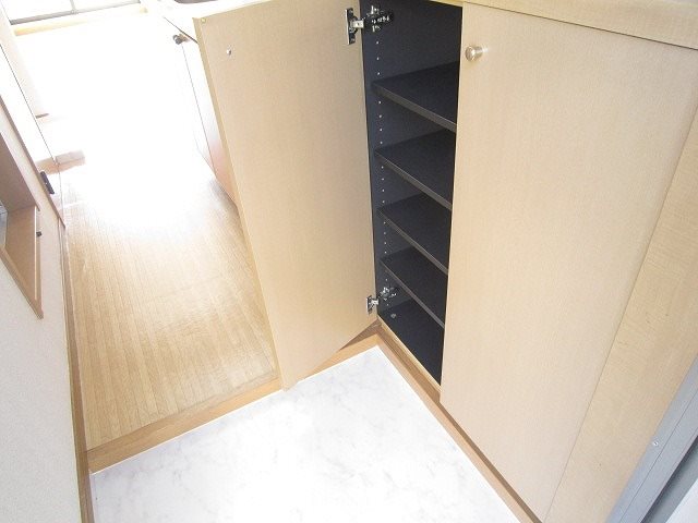 ヴィルドミール 玄関