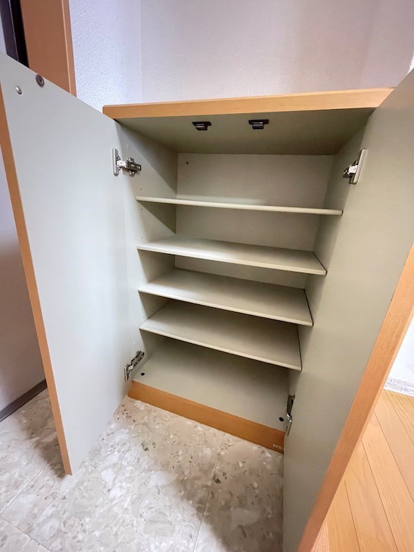 ラスピガドール・小澤 玄関