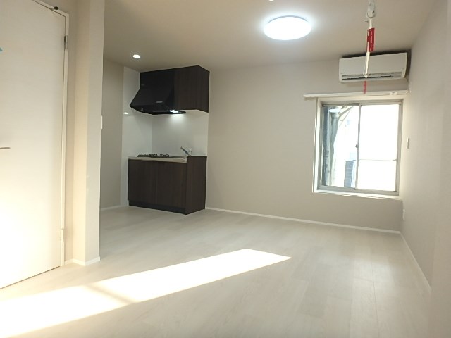 三幸ビル リビング