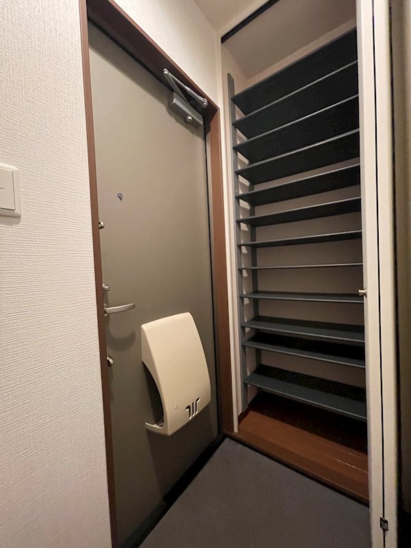 千城レジデンス 玄関