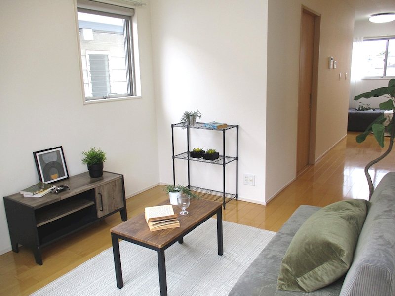 ルーツ壱番館 201号室 外観