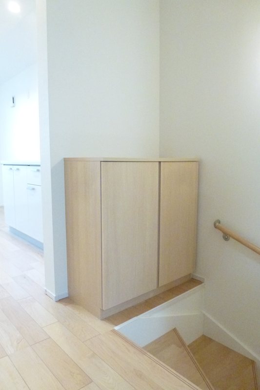 ルーツ壱番館 玄関