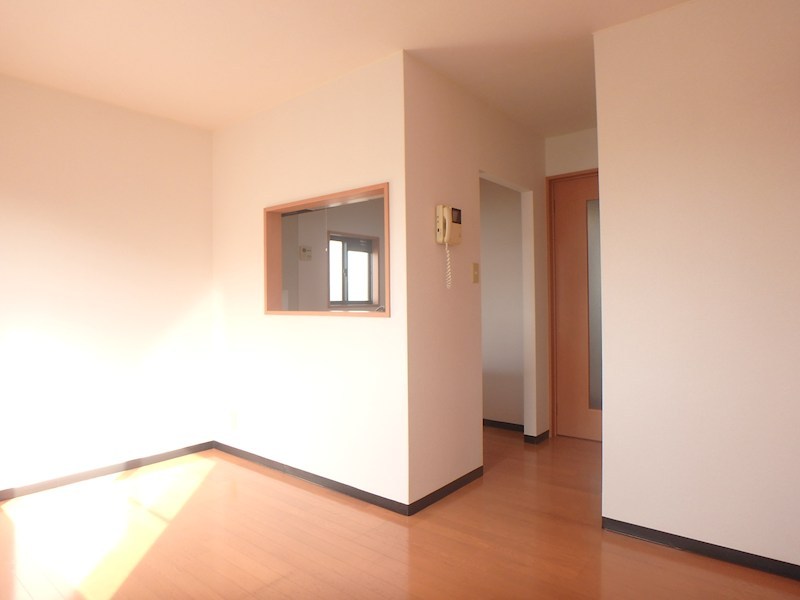 BLUE SKY SHONAN リビング