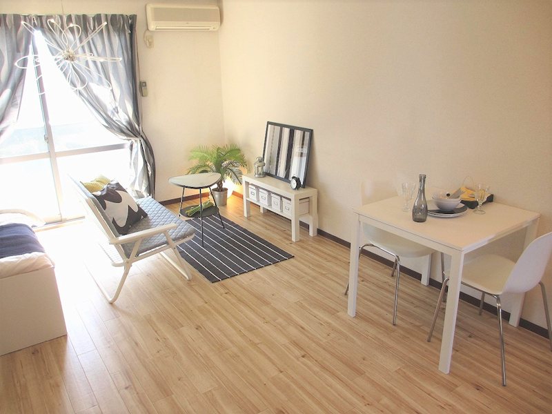 エルミタージュA リビング