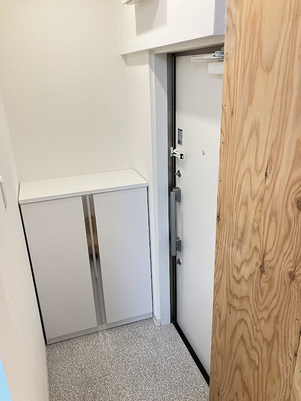 東向島戸建 玄関