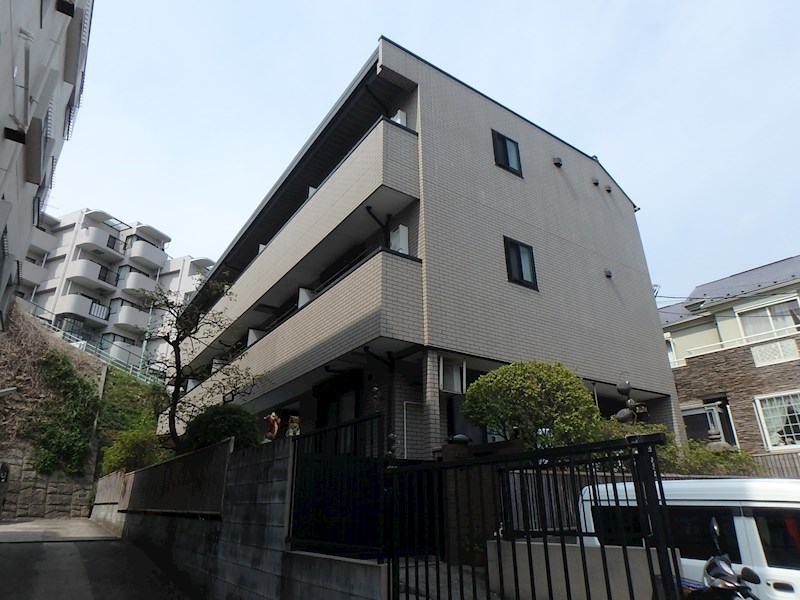 アスティ上大岡 305号室 外観
