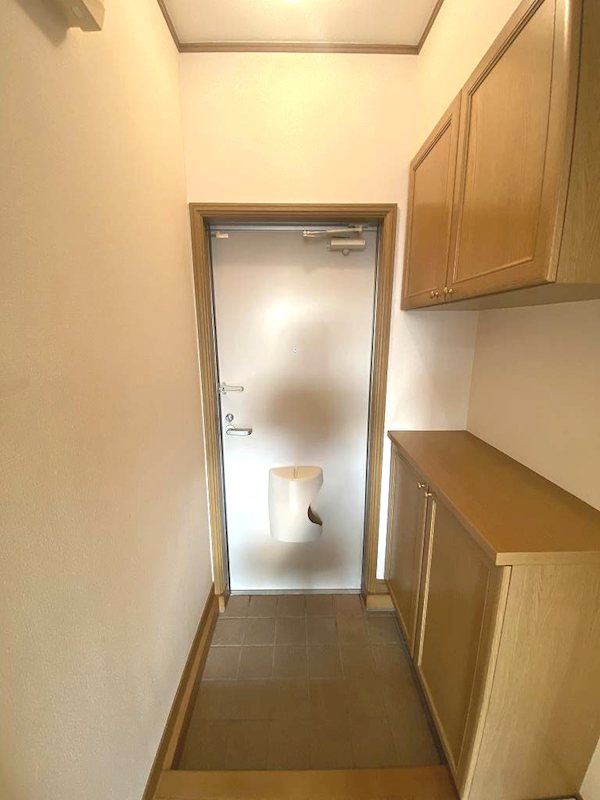 ヴィラ・マグノリア 玄関