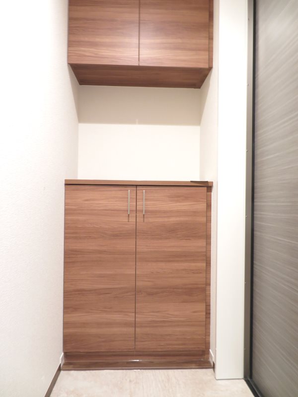 カズコート 玄関