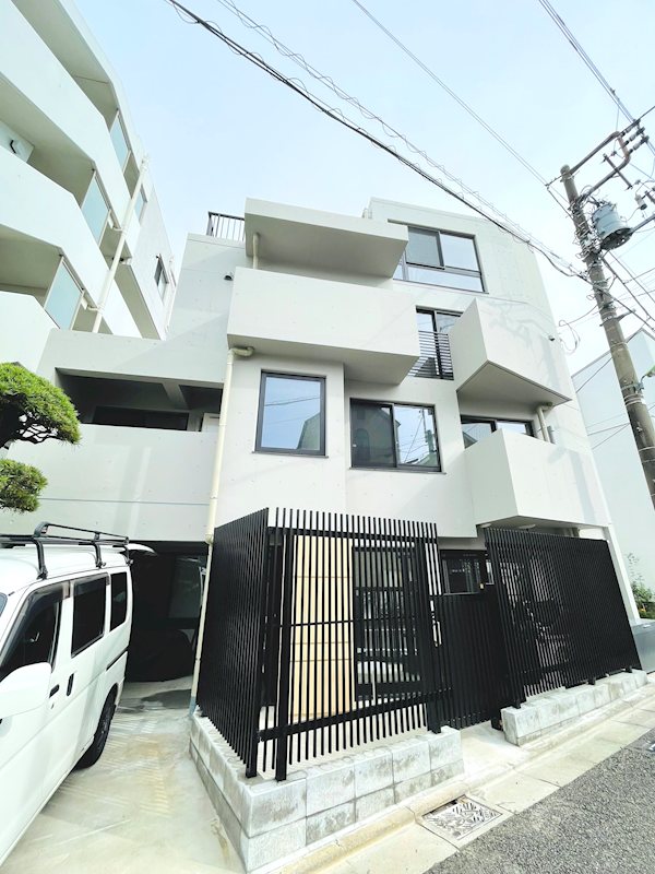 クレストール下馬 301号室 外観