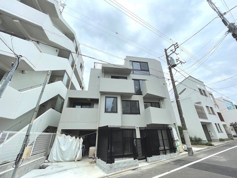 クレストール下馬 302号室 外観