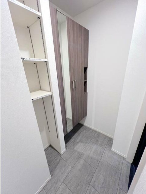 グランドール妙典 玄関