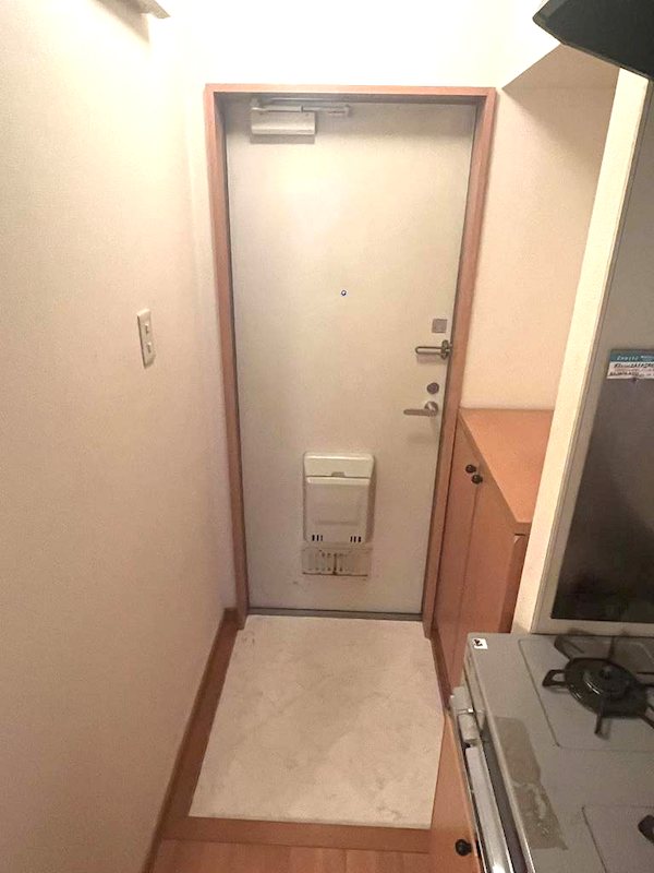 ニューハイム三輪 玄関