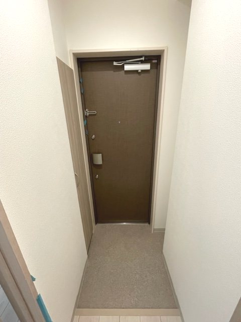 HIRUGI小竹向原 玄関