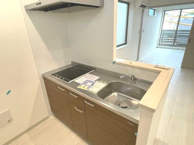 HIRUGI小竹向原 キッチン
