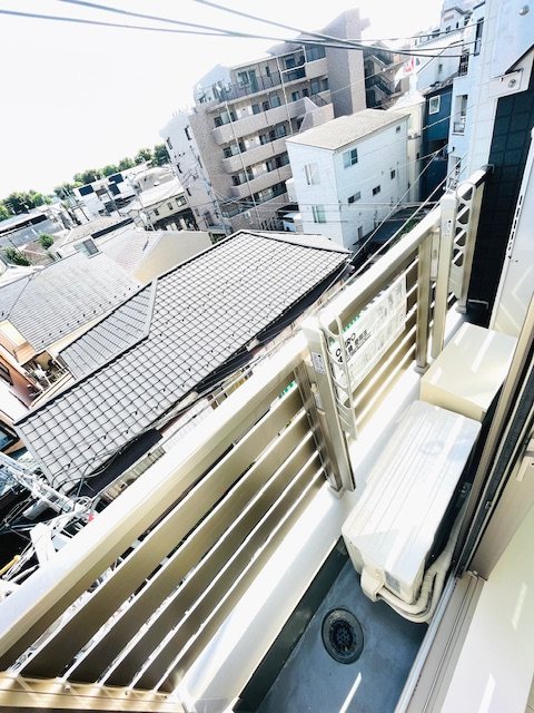 HIRUGI小竹向原 ベランダ