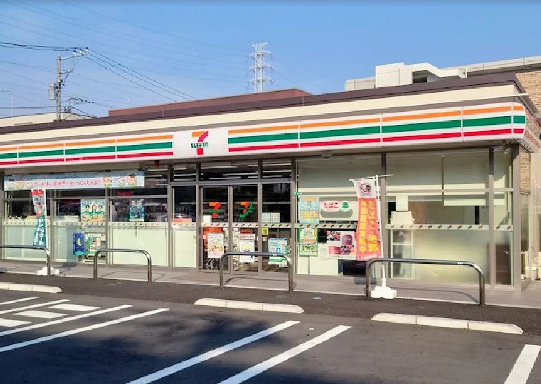 メゾン・ド・ウィングス コンビニ