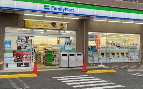 メゾン・ド・ウィングス コンビニ