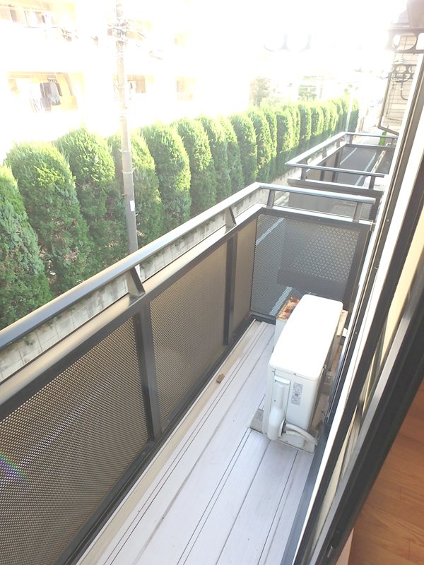 ドミール学芸大 ベランダ