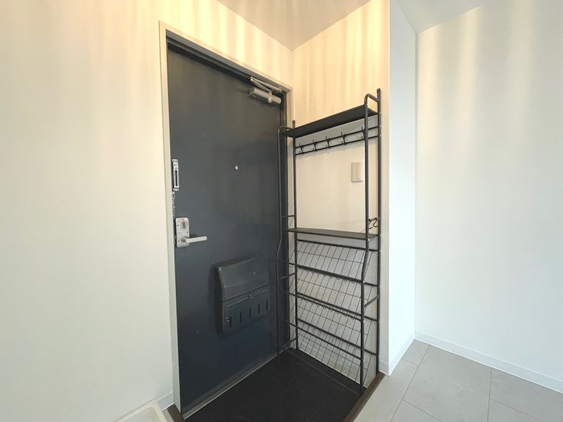 ドミール下北澤 玄関