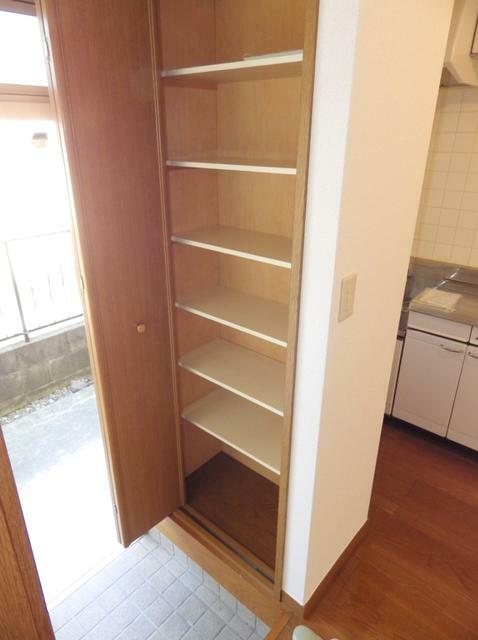 メゾンブリーズ 玄関