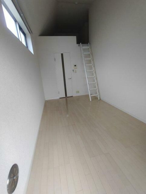 グローコート１ ベッドルーム