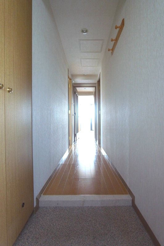 グランリーブル 玄関