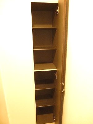 SWELL　COURT 玄関