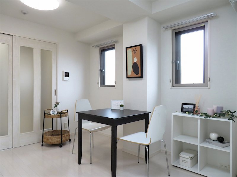 ロイヤル東日暮里1 リビング