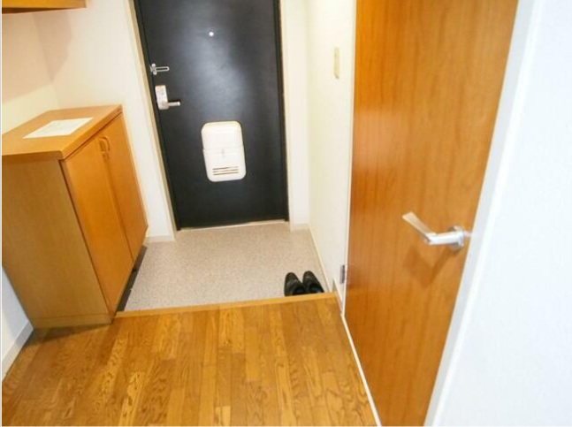 ウインズ舞浜 玄関