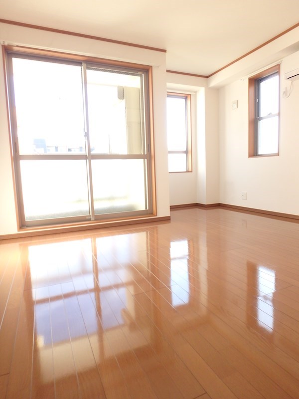 Zephyr　SHONAN リビング