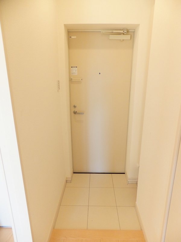 レジデンス高根台 玄関