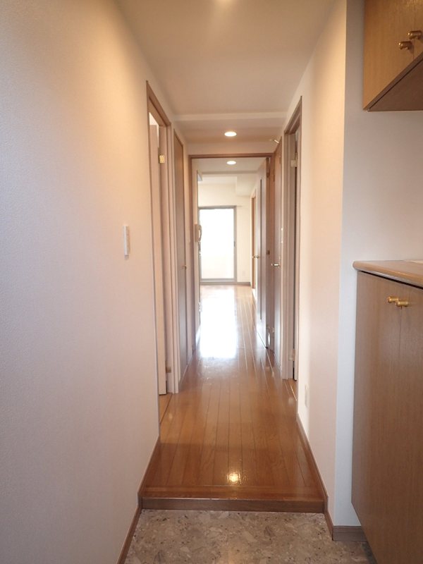 クレアーレ壱番館 玄関