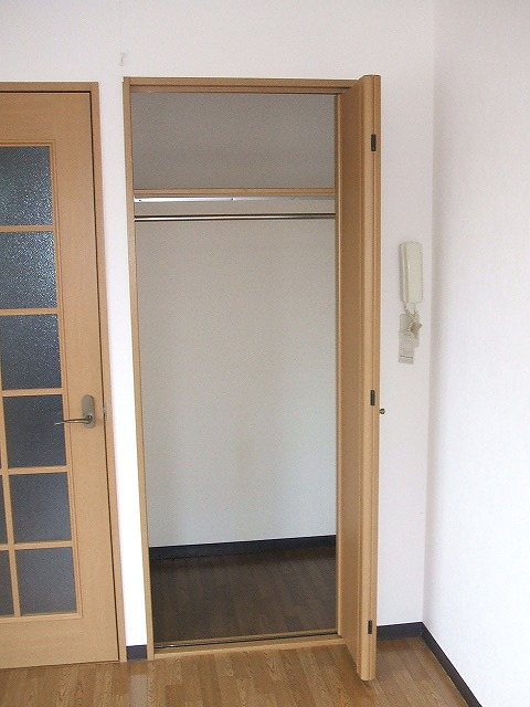 ドミール・アイ その他3