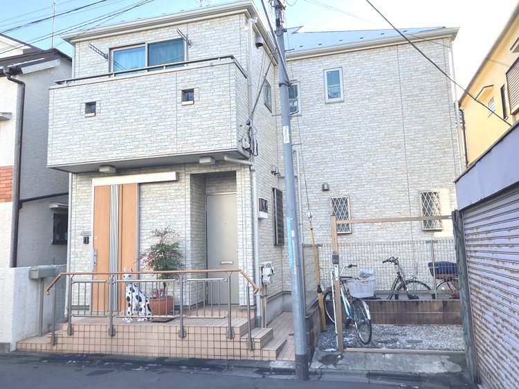 クララロベール 101号室 外観