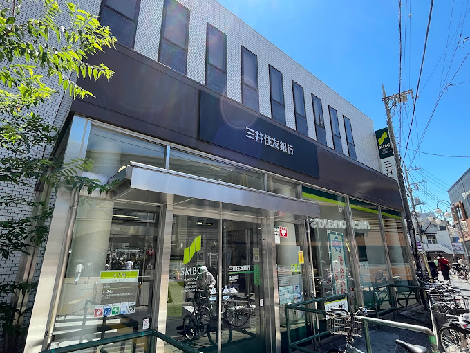 クララロベール 銀行