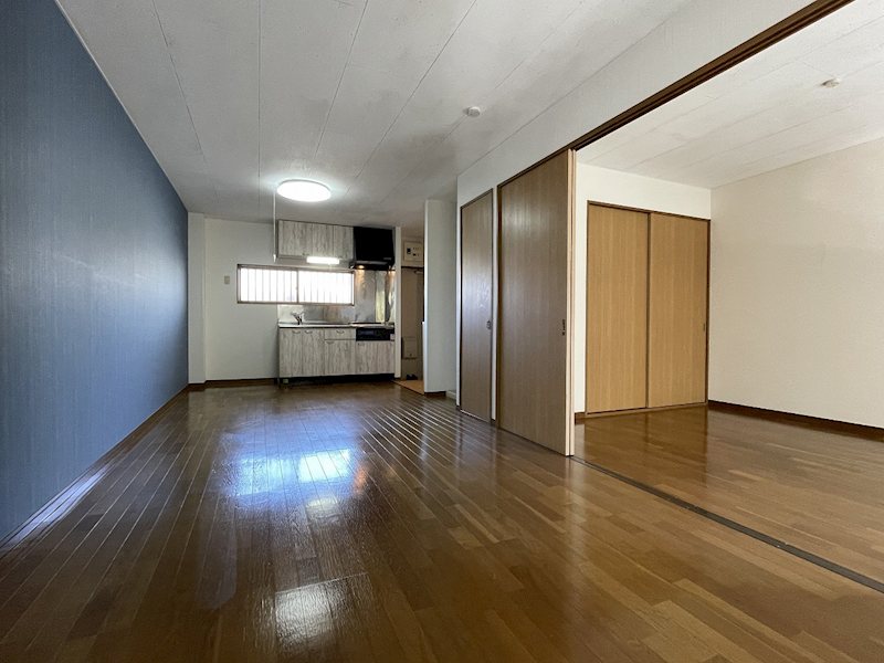 リーエイパレス リビング