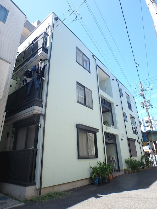 設備充実の角部屋1Kアパートメント