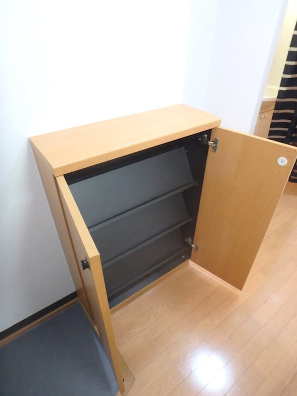 フィオーレ本牧 玄関